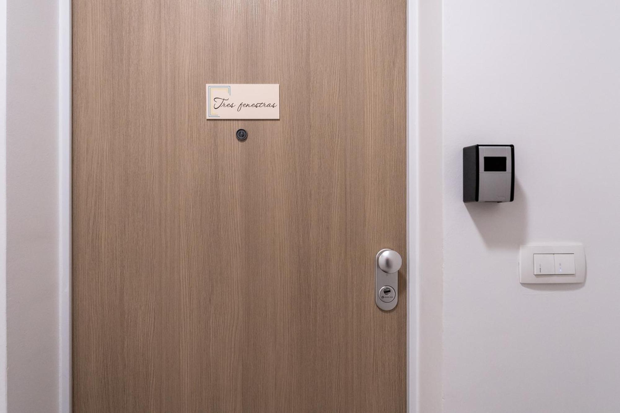 Tres Fenestras Zadar - Private Parking Apartman Kültér fotó